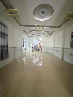 Nhà Mặt tiền hơn 300m2 4toalet 3 phòng ngủ 1 phòng thờ , 2 tầng. Cho thuê nhà ở tại Huyện Phong Điền Cần Thơ được đăng bởi Lan Thanh