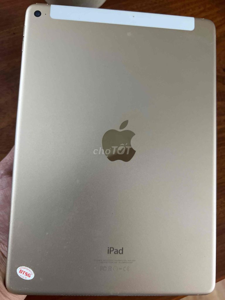 Apple iPad Air 2 Vàng Gold 16GB WiFi + 4G. Mua bán Máy tính bảng tại Quận Tân Bình Tp Hồ Chí Minh được đăng bởi Nguyễn Quân hình 1