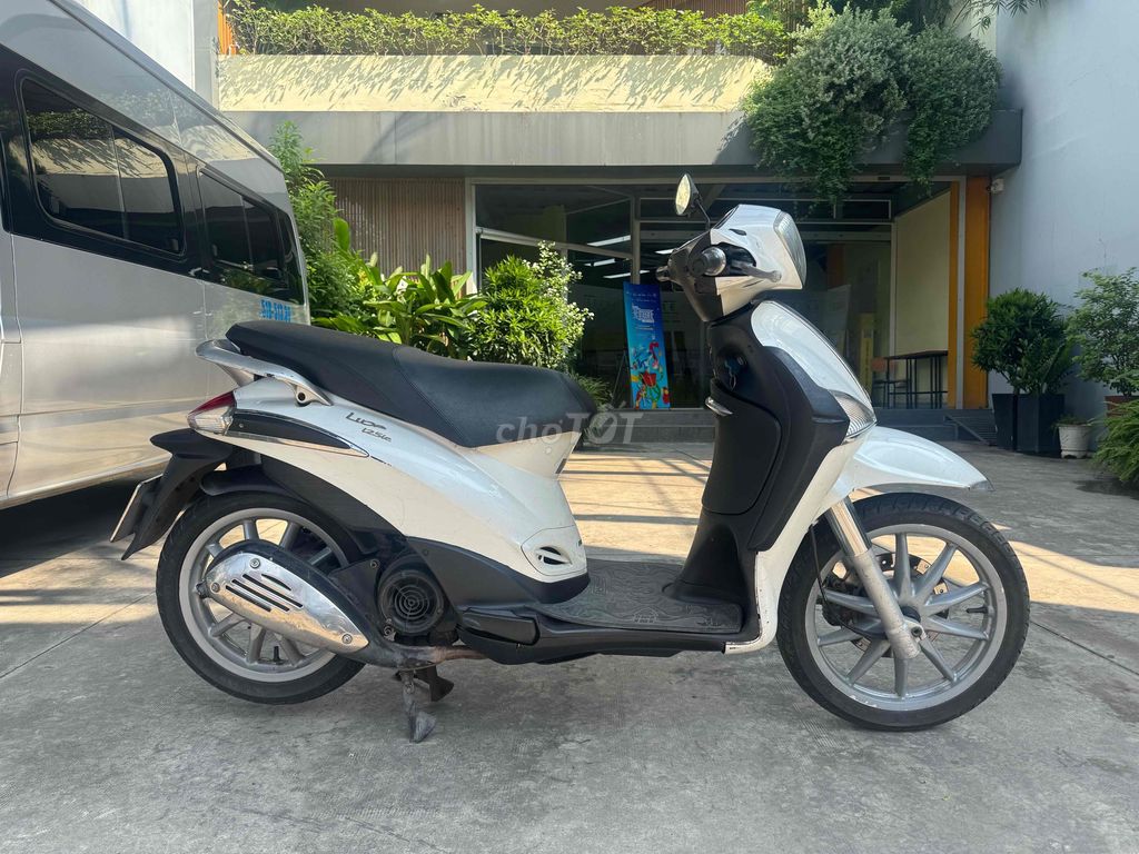 Piaggio vespa Liperty Fi bstp 2011 cà thẻ trao đổi. Mua bán Xe máy tại Quận Tân Bình Tp Hồ Chí Minh được đăng bởi Tuấn Phụng hình 5