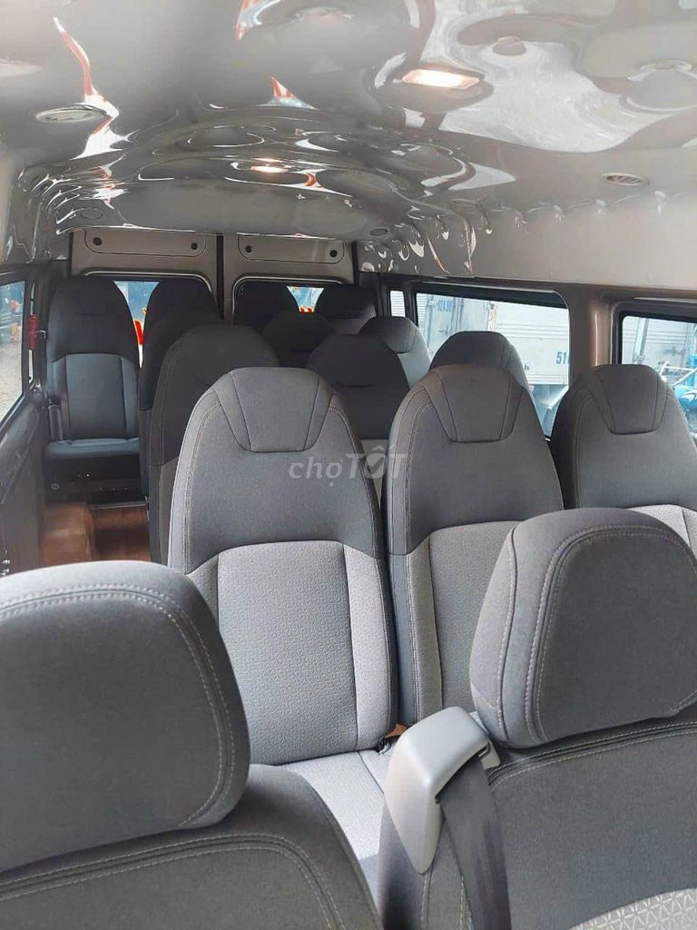 FORD TRANSIT model 2023 XE CHỞ NHÂN VIÊN, ĐI KỸ. Mua bán Ô tô tại Quận Tân Phú Tp Hồ Chí Minh được đăng bởi Trần Thành hình 5