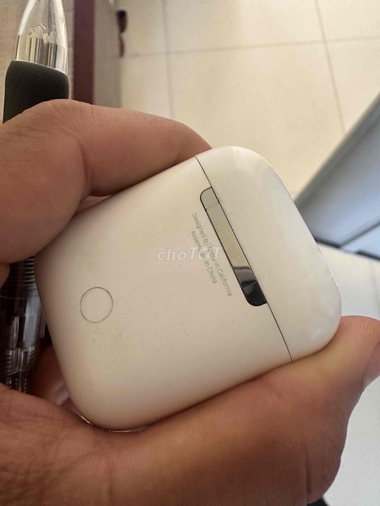 Tai nghe không dây Apple AirPods 2 Trắng. Mua bán Tivi, Âm thanh tại Quận Sơn Trà Đà Nẵng được đăng bởi Hoàng Hùng hình 1