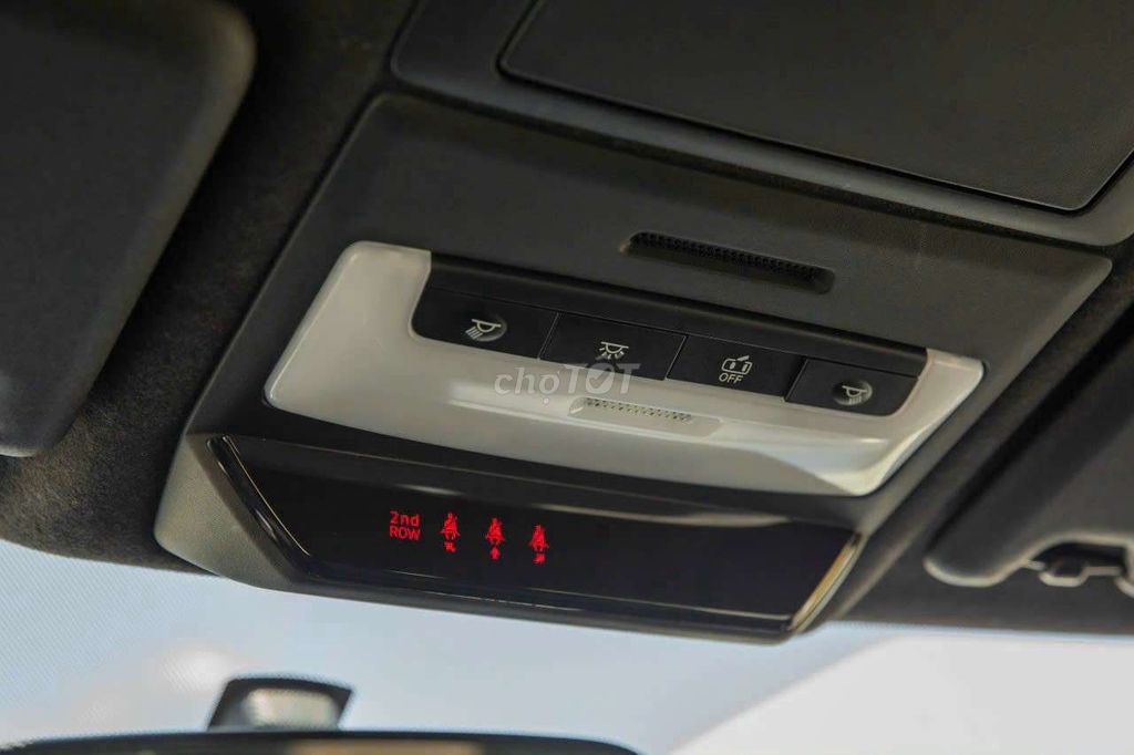 XFORCE GLX 2025, Tặng BHVC + gói phụ kiện 15TR. Mua bán Ô tô tại Quận Ninh Kiều Cần Thơ được đăng bởi Minh Tuấn  Đại Lý Mitsubishi Cần Thơ hình 7