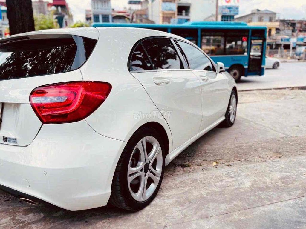 xe A200 đăng kí 2014 chính chủ từ đầu. Mua bán Ô tô tại Quận Ba Đình Hà Nội được đăng bởi bác Quang  hình 2