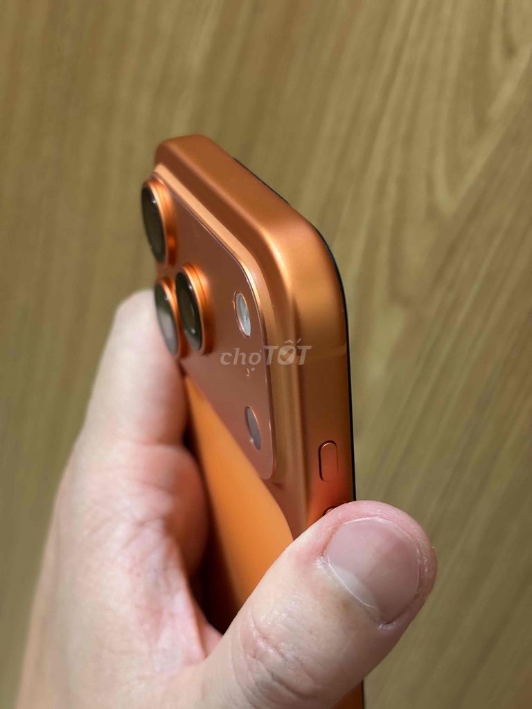 Apple iPhone 17 Pro ZP/A Cam Còn bảo hành. Mua bán Điện thoại tại Quận 7 Tp Hồ Chí Minh được đăng bởi Lê Minh Quân hình 1