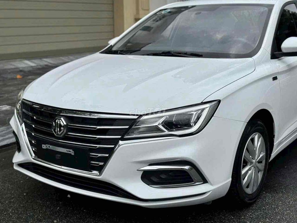 MG NewMG5 MT màu trắng xe mới. Mua bán Ô tô tại Quận Bình Thuỷ Cần Thơ được đăng bởi Lực MG Cần Thơ hình 3