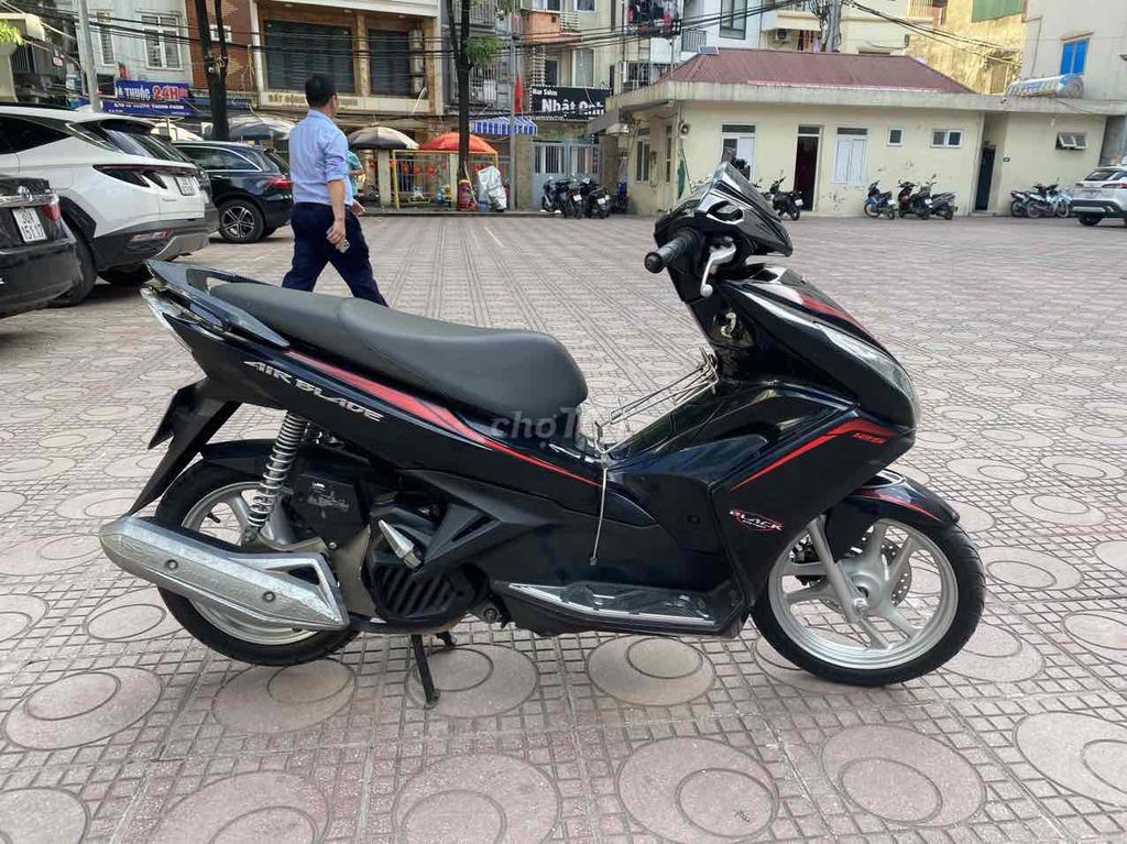 Airblade 125 nguyên bản lốp còn theo xe. Mua bán Xe máy tại Quận Nam Từ Liêm Hà Nội được đăng bởi chị lan hình 5