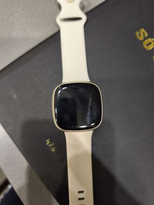 Fitbit Versa 3. Mua bán Thiết bị đeo thông minh tại Thành phố Bắc Ninh Bắc Ninh được đăng bởi mạnh
