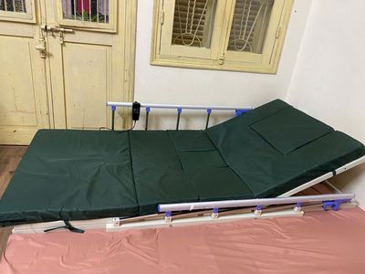 Thanh lý giường bệnh Shindai Sh04a 1.9m x0.9m. Mua bán Giường, chăn ga gối nệm tại Quận Ba Đình Hà Nội được đăng bởi Duy