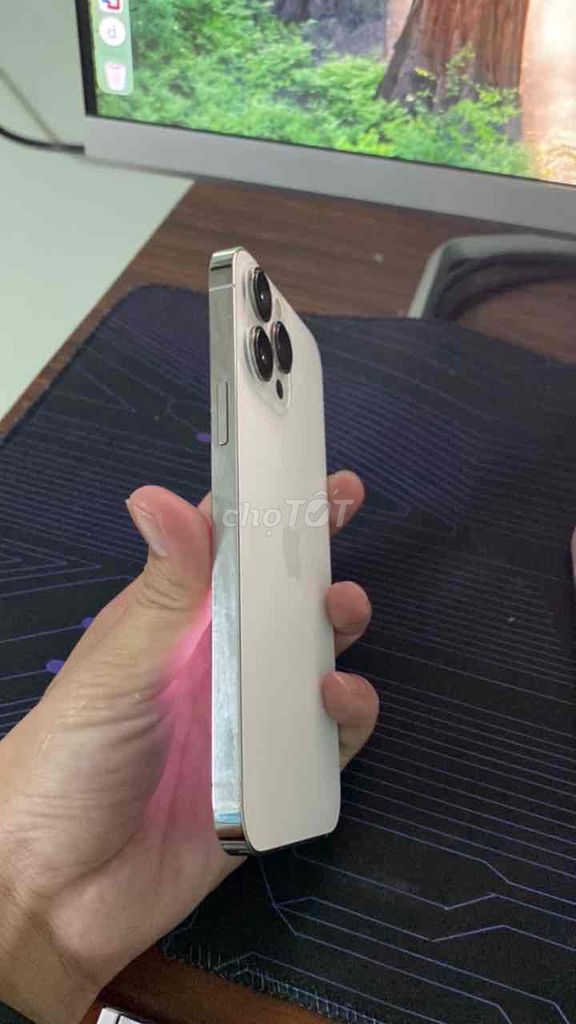 Apple iPhone 13 Pro Max Trắng VN/A. Mua bán Điện thoại tại Quận Cẩm Lệ Đà Nẵng được đăng bởi Nguyễn Long hình 1