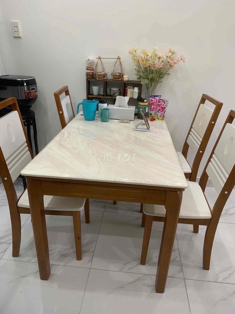 Bộ bàn ăn mặt đá gỗ 1.2x0.8m và 6 ghế. Mua bán Bàn ghế tại Quận 12 Tp Hồ Chí Minh được đăng bởi Mr Hoàng hình 1