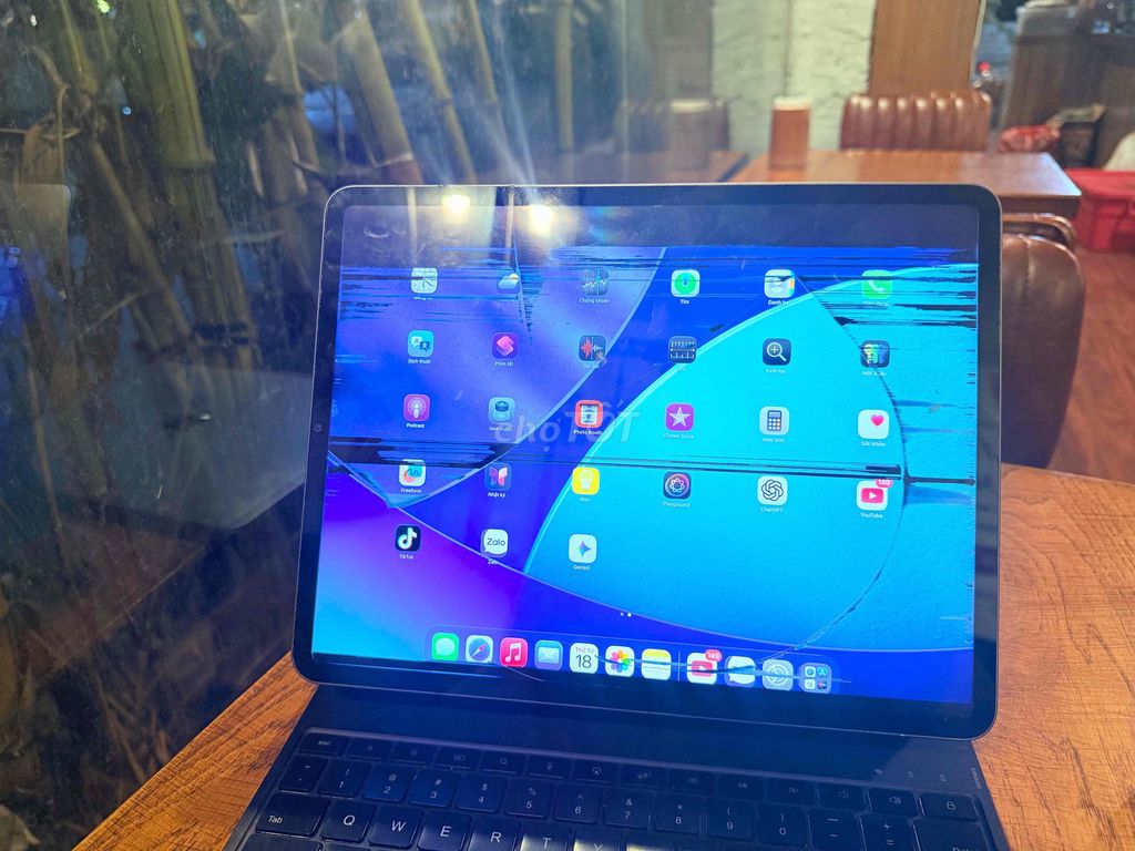 Apple iPad Pro 12.9 M1 256GB Hỏng màn. Mua bán Máy tính bảng tại Quận Hoàng Mai Hà Nội được đăng bởi Nguyễn Tuấn hình 1