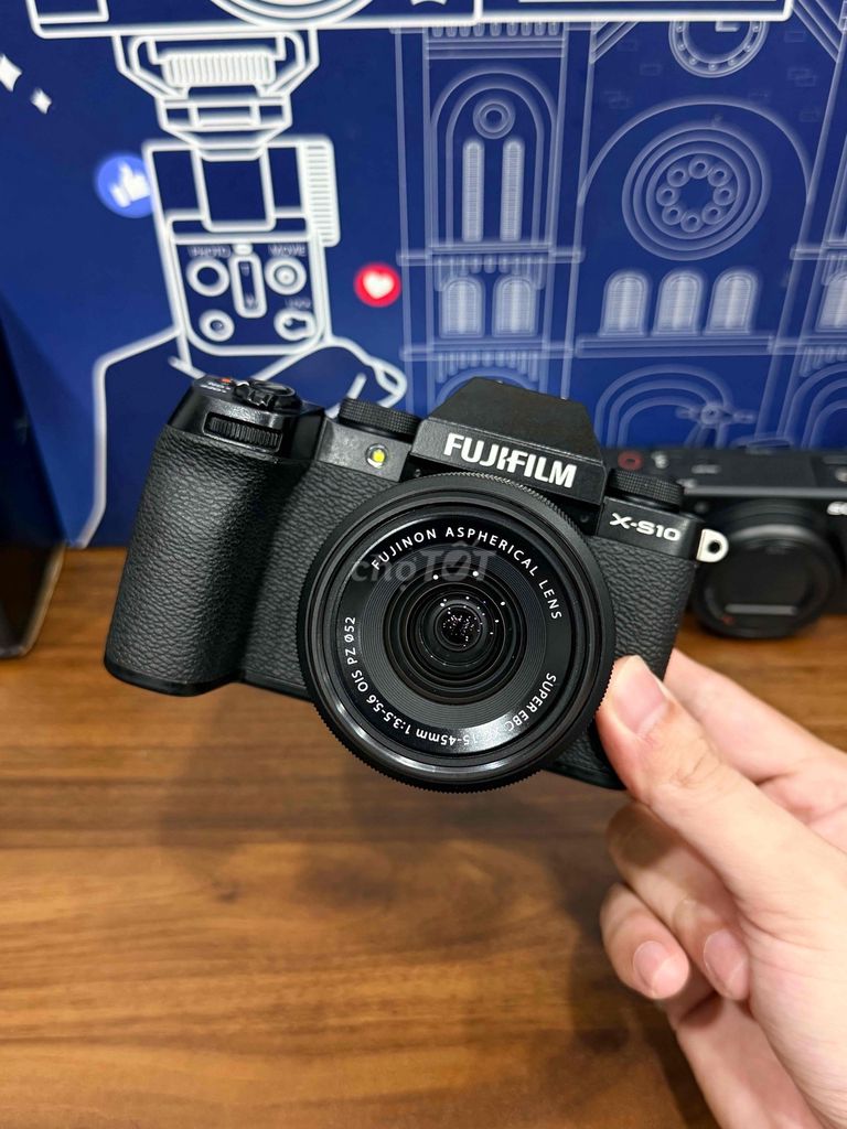Máy ảnh Fujifilm XS10 Đen kèm lens XC 15-45. Mua bán Máy ảnh, Máy quay tại Quận Hoàng Mai Hà Nội được đăng bởi Hraw máy ảnh giá tốt hình 1