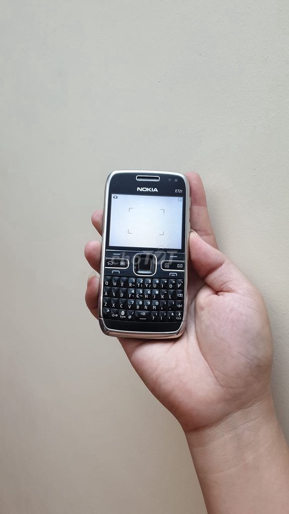 Nokia E72