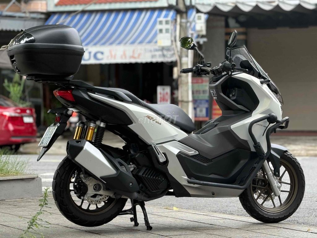 ADV 160cc 2025, белый, 7000 км, Smartkey, ABS, красивый как новый