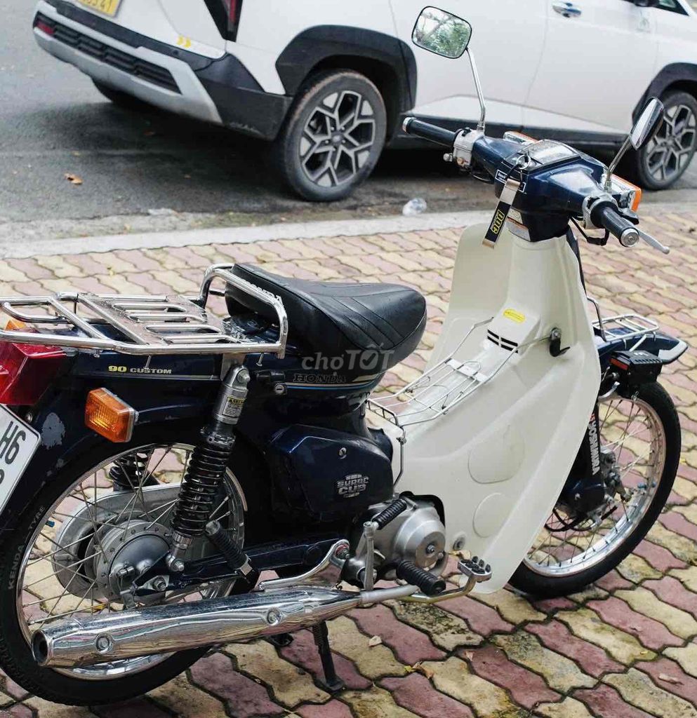 Honda Cub 82 Custom dọn kiểu Thái