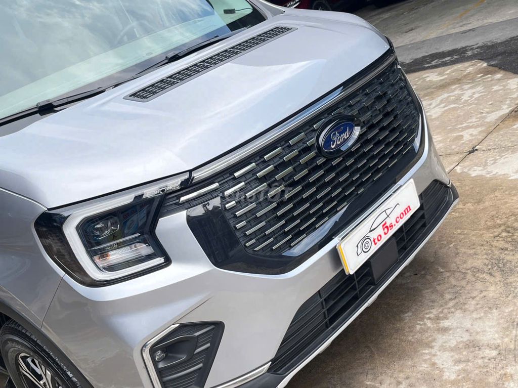 Ford Transit 2025 Серебристый 62.000 км