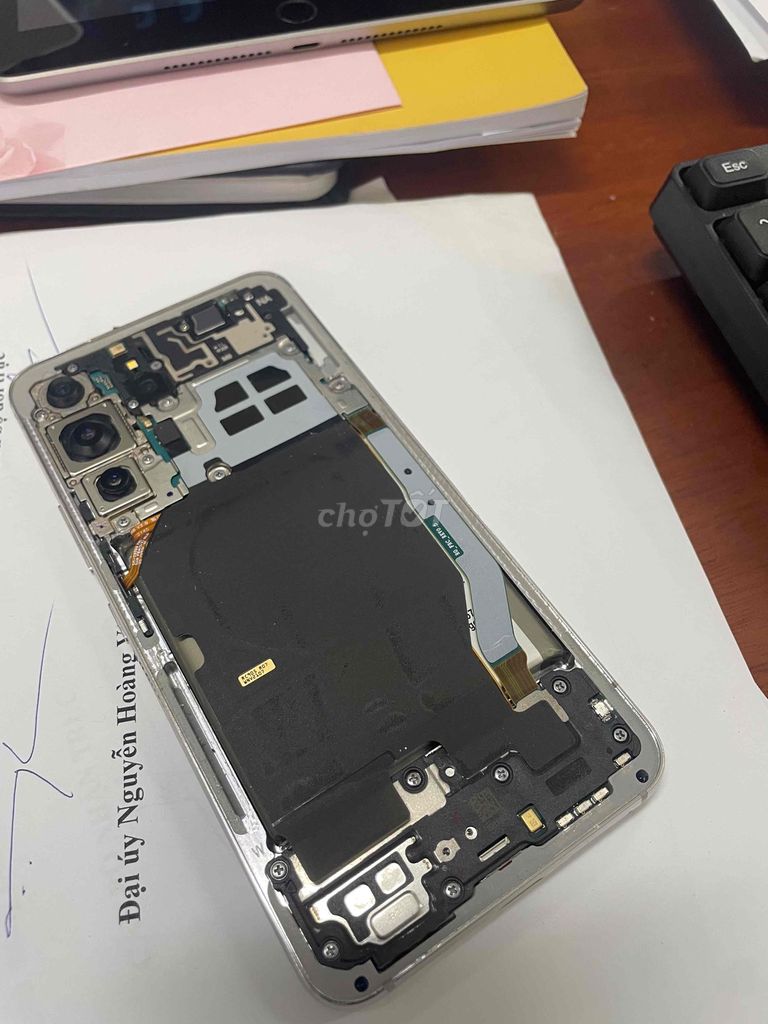Samsung S22 Bạc Hỏng. Mua bán Điện thoại tại Thành phố Bến Tre Bến Tre được đăng bởi Minh Tuấn hình 1