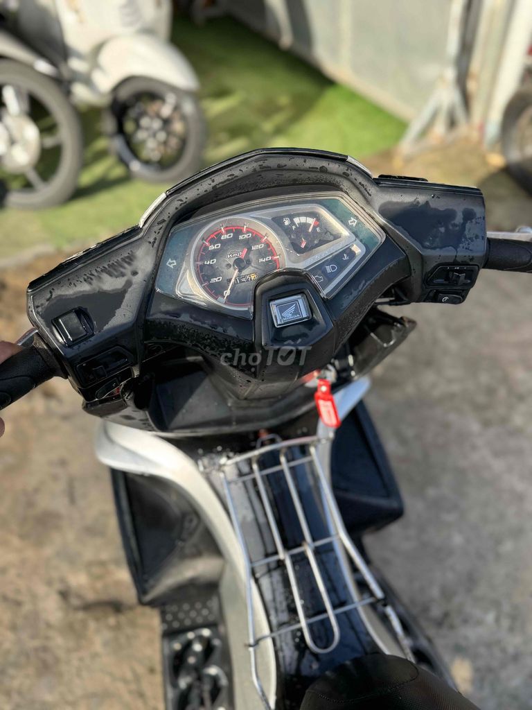 Honda Ab 110/ Fi 2009/ Zin Cọp Bs65. Mua bán Xe máy tại Quận Bình Thuỷ Cần Thơ được đăng bởi CỬA HÀNG XE MÁY VŨ Fi hình 4