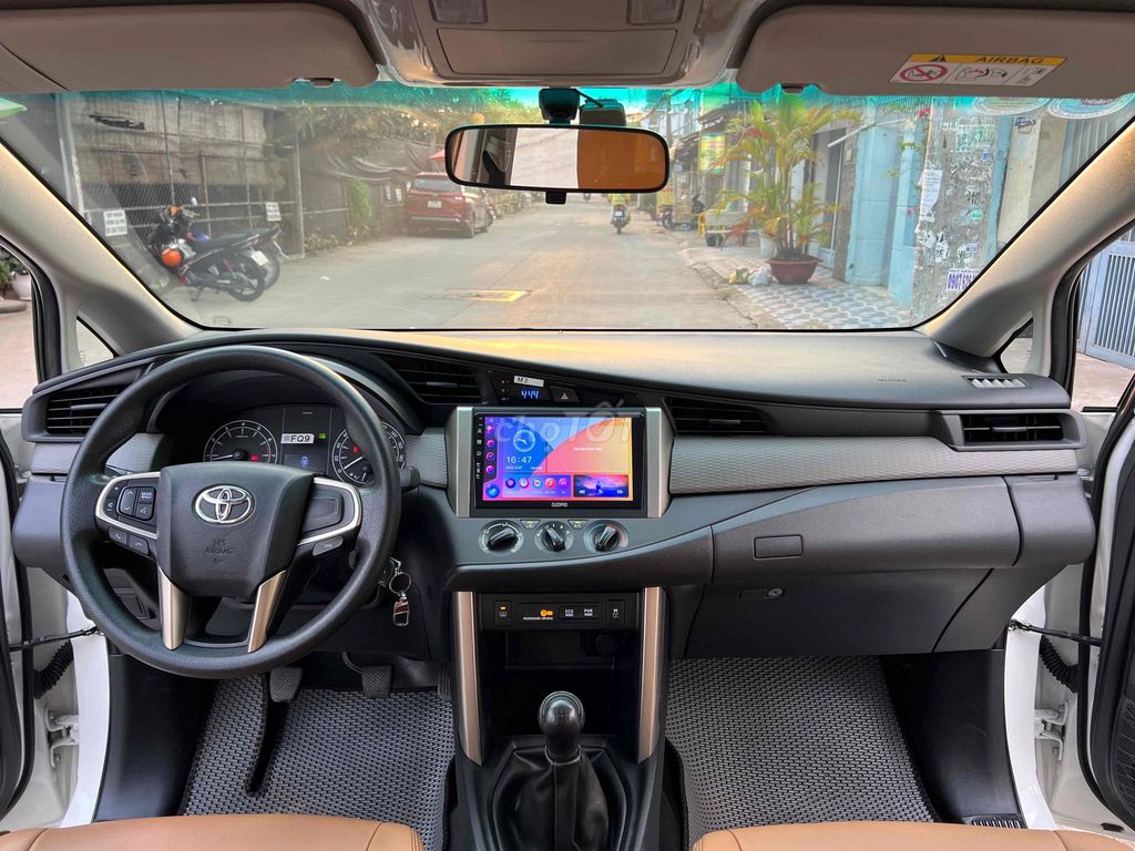 Toyota Innova 2.0E số sàn 8 chỗ 2022. Mua bán Ô tô tại Quận 8 Tp Hồ Chí Minh được đăng bởi Đông Mai hình 10
