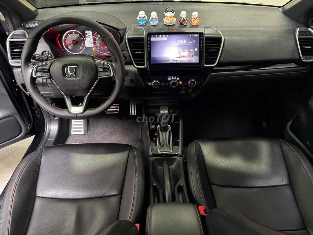 Kia Sedona sản xuất 2019 máy dầu bản Full. Mua bán Ô tô tại Quận Tân Bình Tp Hồ Chí Minh được đăng bởi Cương hình 5