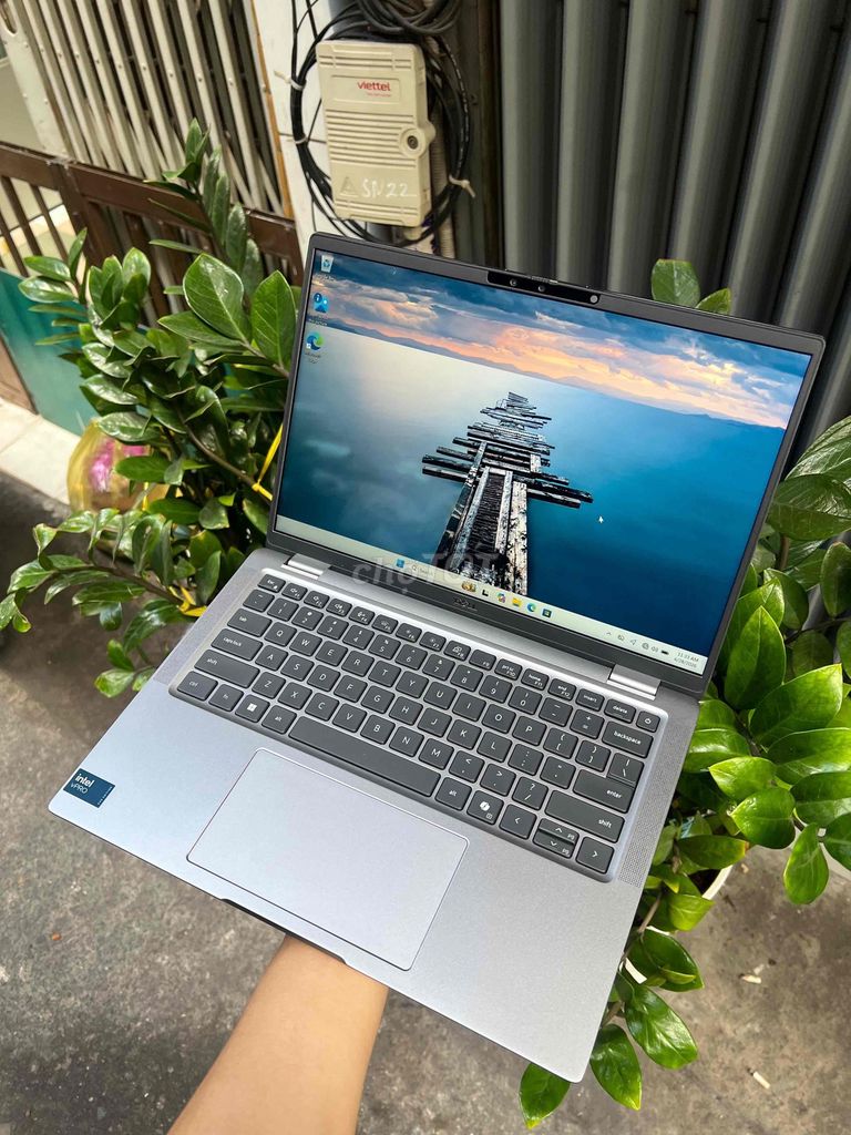 Dell Latitude 7450 ultra 7  16GB/256GB 14 inch Bạc. Mua bán Laptop tại Quận 3 Tp Hồ Chí Minh được đăng bởi Nguyễn Hoa hình 1