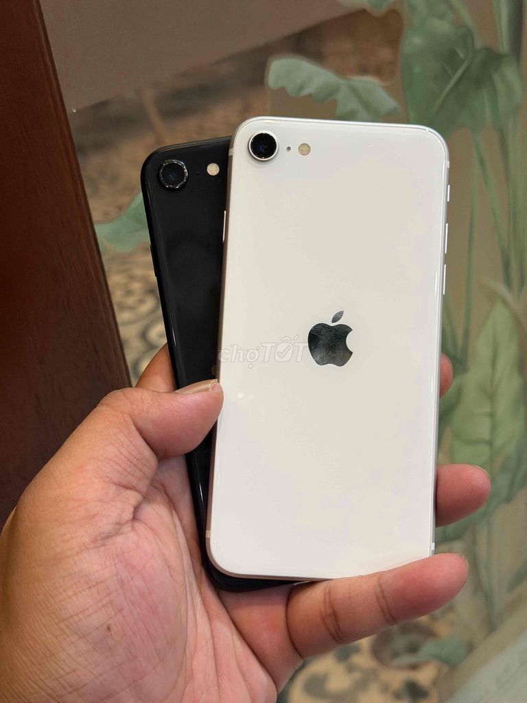 Apple iPhone SE 2020 64GB Đen. Mua bán Điện thoại tại Quận Hoàng Mai Hà Nội được đăng bởi Bui Gia Trong hình 1