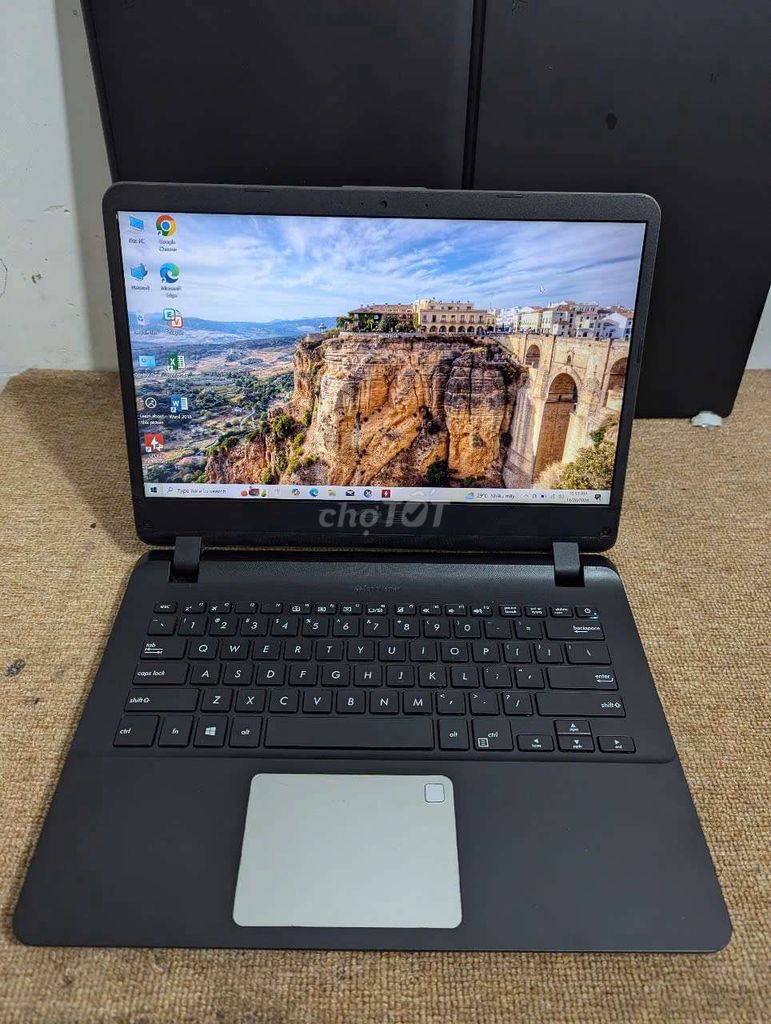 Asus vivobook X407