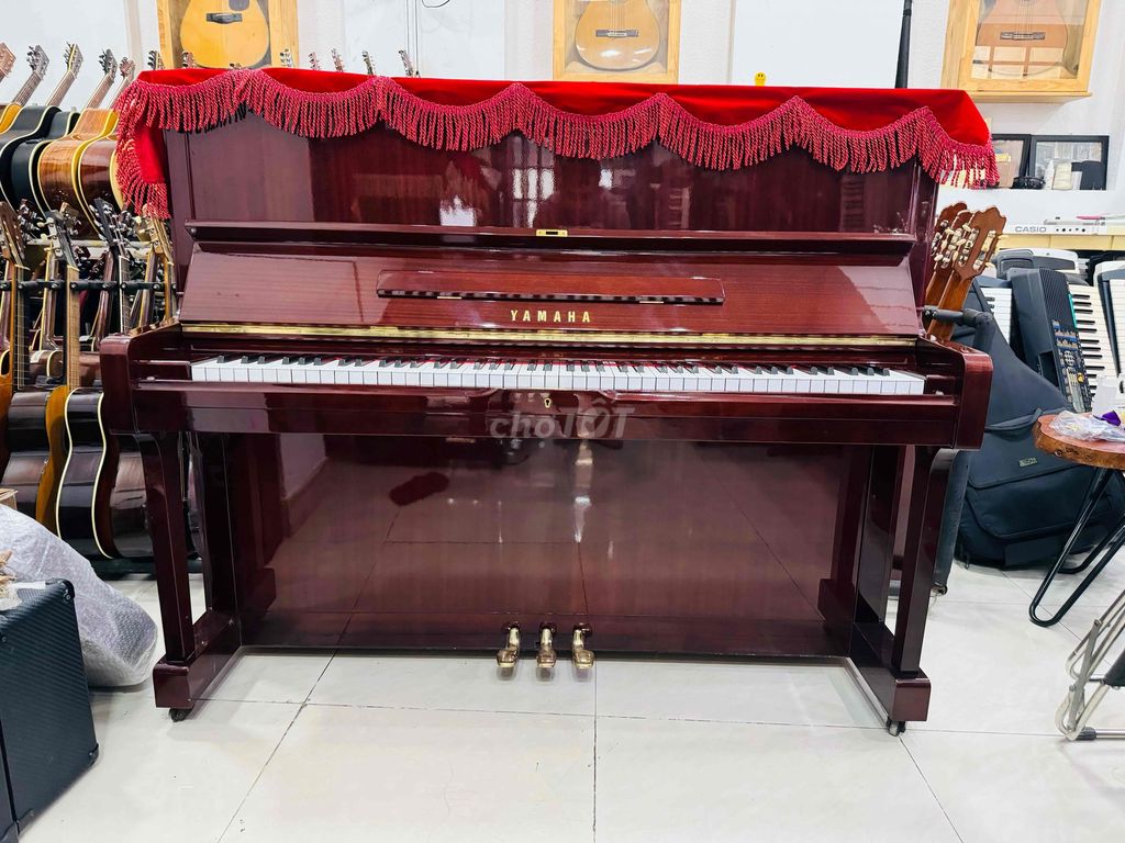 Piano cơ Yamaha U1H Zin màu gỗ sang trọng nha