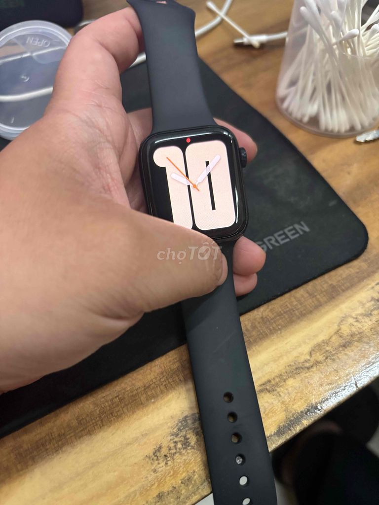 Apple Watch SE Gen 2 Đen 44mm. Mua bán Thiết bị đeo thông minh tại Thành phố Thủ Đức Tp Hồ Chí Minh được đăng bởi Ngọc Phú hình 1