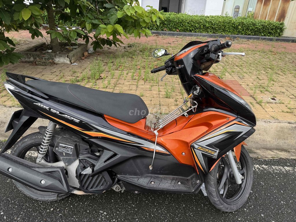 Bán xe Airblade AB đen cam 2013. Mua bán Xe máy tại Huyện Nhơn Trạch Đồng Nai được đăng bởi Anh Tuấn hình 3