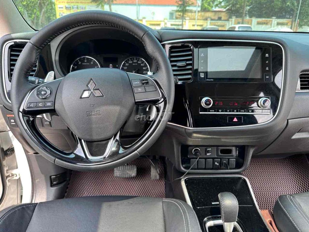 Mitsubishi Outlander 2.0 Premium  sx2021. Mua bán Ô tô tại Quận Thanh Xuân Hà Nội được đăng bởi Mạnh Hải hình 7