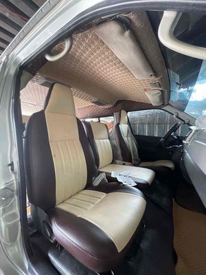 Toyota Hiace 2009 - 200000 km. Mua bán Ô tô tại Huyện Bình Chánh Tp Hồ Chí Minh được đăng bởi Tran Van Huy