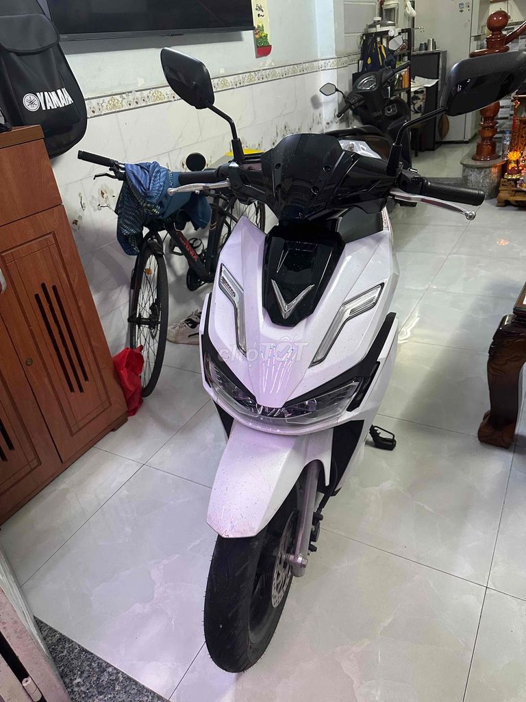 Xe máy điện ViPER Trắng