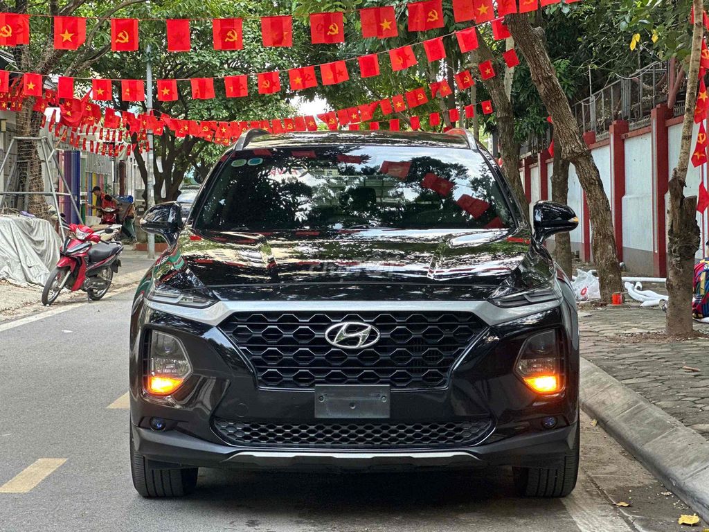 Hyundai Santafe 2.2D tiêu chuẩn sx 2021 siêu đẹp. Mua bán Ô tô tại Quận Cầu Giấy Hà Nội được đăng bởi Cao Quý hình 1
