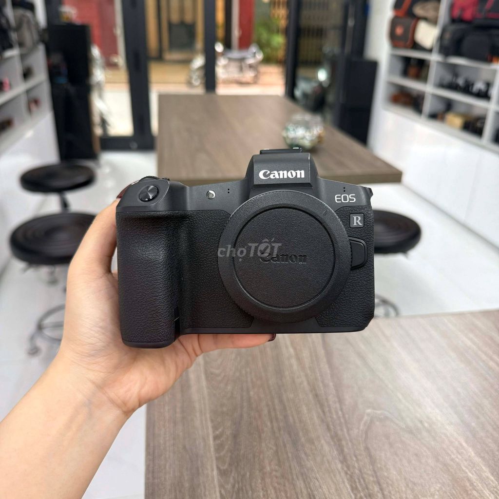 Canon EOS R & 50 F1.8 RF. Mua bán Máy ảnh, Máy quay tại Quận Thanh Xuân Hà Nội được đăng bởi Nguyễn Cường Camera hình 1