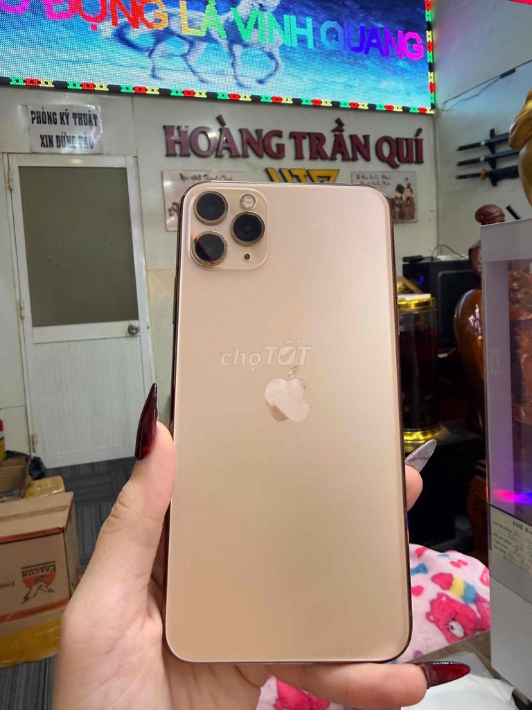 Apple iPhone 11 Pro Max 64GB Vàng. Mua bán Điện thoại tại Huyện Đức Hòa Long An được đăng bởi Hoàng Trần Quí  hình 1