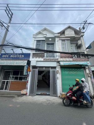 Nhà phố 24 m² · 3 PN · Đường Lê Văn Khương