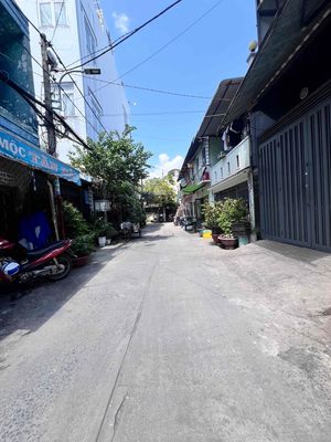 🏡NHÀ ĐẸP 2 MẶT HXH THÔNG - GIÁ RẺ 8TR-2LẦU-2PN LỚN -BÌNH TRỊ ĐÔNG, LVQ