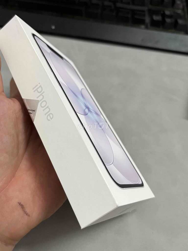 Apple iPhone 17e 256GB Trắng Mới. Mua bán Điện thoại tại Quận 7 Tp Hồ Chí Minh được đăng bởi Thanh Huynh hình 1