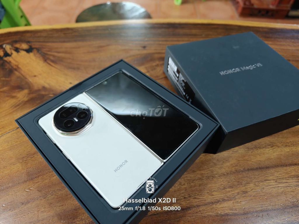 Honor Magic V5 Trắng Đã kích hoạt. Mua bán Điện thoại tại Thành phố Thủ Dầu Một Bình Dương được đăng bởi LakMobile  hình 1