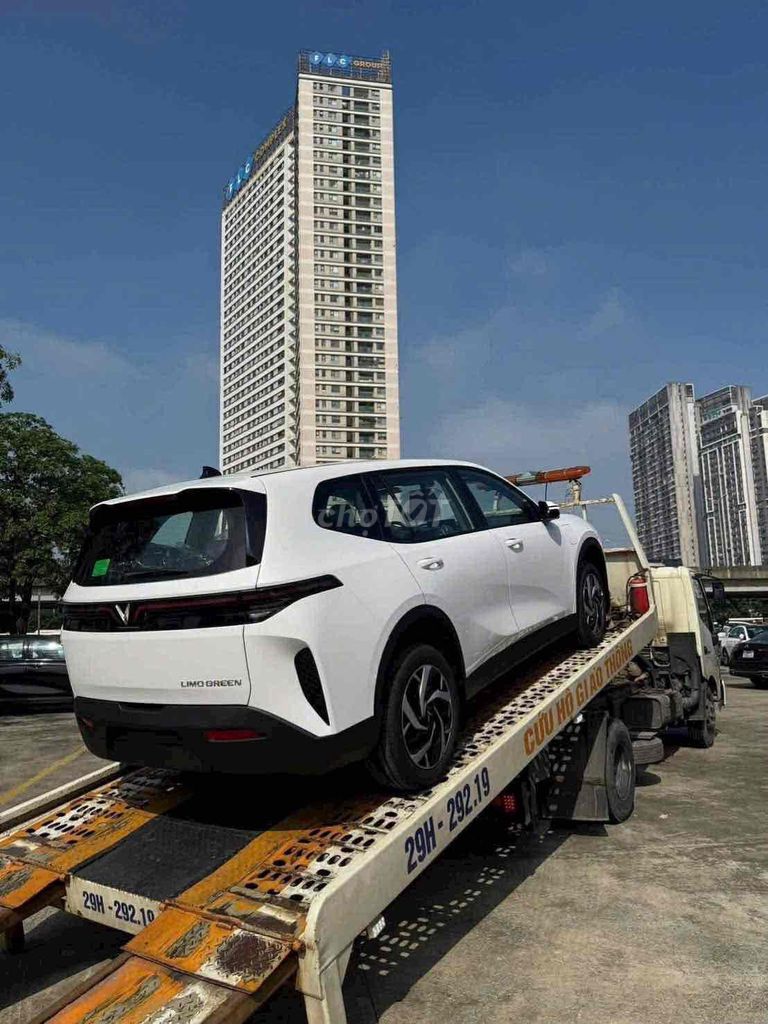 LIMOGREEN MÀU TRẮNG SẴN XE. Mua bán Ô tô tại Huyện Bình Chánh Tp Hồ Chí Minh được đăng bởi Phát Nguyễn VinFast hình 1