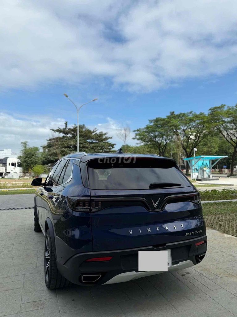 VinFast Lux SA2.0 2019 Premium 2.0 AT - 10 km. Mua bán Ô tô tại Quận Liên Chiểu Đà Nẵng được đăng bởi phương bùi  hình 3