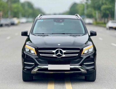 Mercedes Benz GLE 400 4Matic đen/kem 2016. Mua bán Ô tô tại Quận Long Biên Hà Nội được đăng bởi Trang Gala hình 1