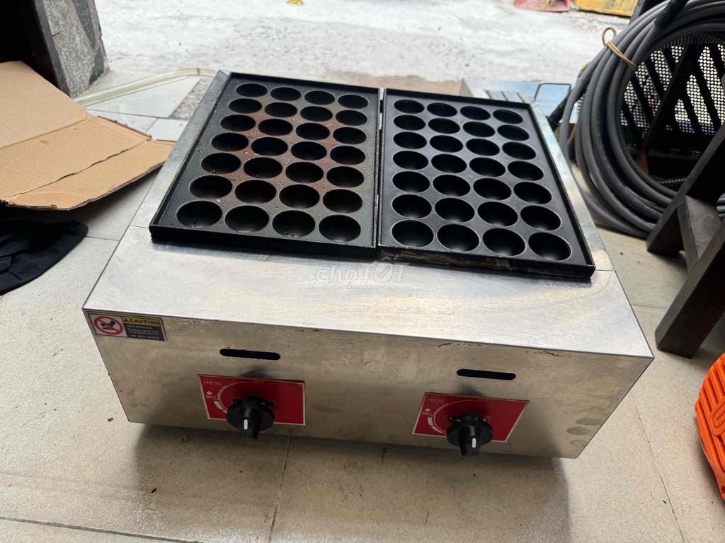 Máy làm bánh Takoyaki Gas 56 lỗ cũ. Mua bán Bếp, lò, đồ điện nhà bếp tại Quận Bình Thạnh Tp Hồ Chí Minh được đăng bởi tuân hình 1