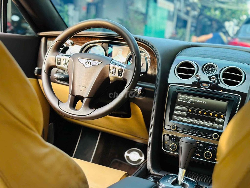 Bentley Continental Model 2014 W12 - 14000 km. Mua bán Ô tô tại Quận 8 Tp Hồ Chí Minh được đăng bởi Hồng Phúc hình 3