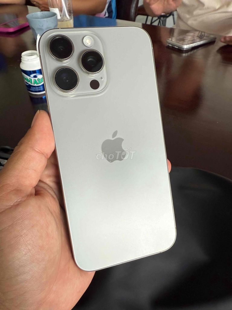 Apple iPhone 16 Pro Max 256GB LOCK zin ốc, máy đẹp. Mua bán Điện thoại tại Quận 12 Tp Hồ Chí Minh được đăng bởi Trần Huỳnh hình 1