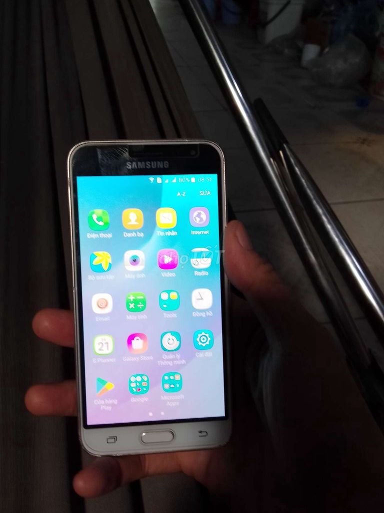 Samsung Galaxy J3 còn full zin giá chữa cháy. Mua bán Điện thoại tại Thành phố Long Xuyên An Giang được đăng bởi MINH KIỆT  hình 1
