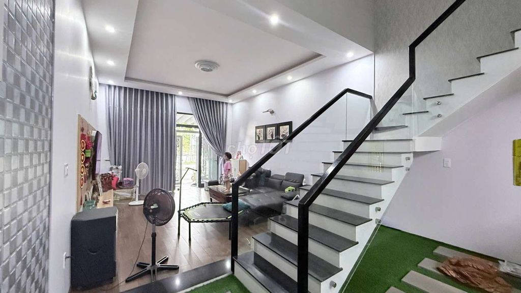 Rent · 3 bd · 100 м² · Quận Ngũ Hành Sơn, ул. CHO THUÊ NHÀ NGUYÊN CĂN MT ĐẸP DẠI AN