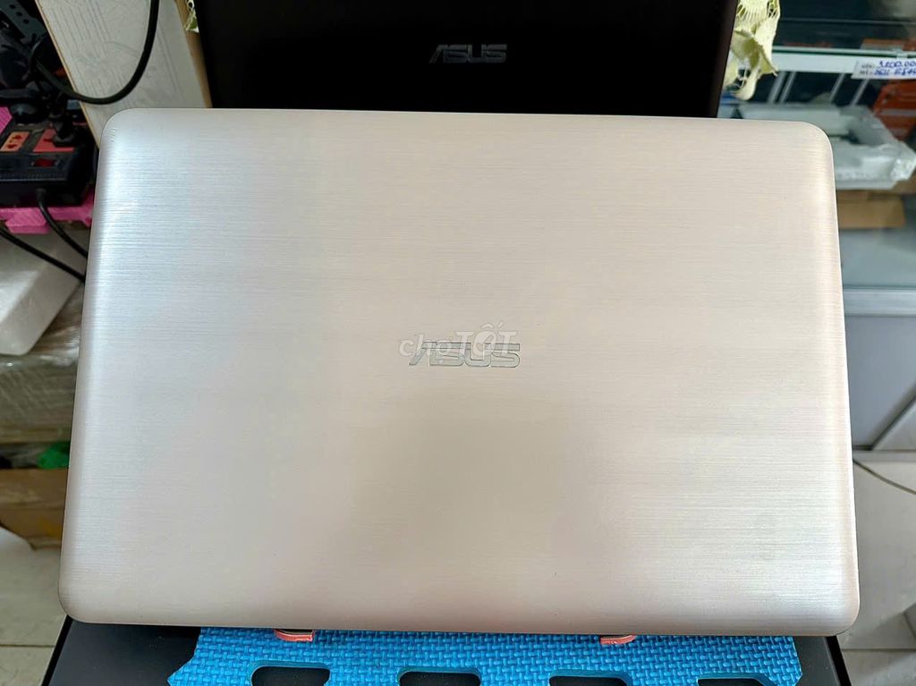 LAPTOP ASUS X556URK VÀNG ĐỒNG CORE I7. Mua bán Laptop tại Quận 11 Tp Hồ Chí Minh được đăng bởi Hường Vitinhkhanhhoang hình 1