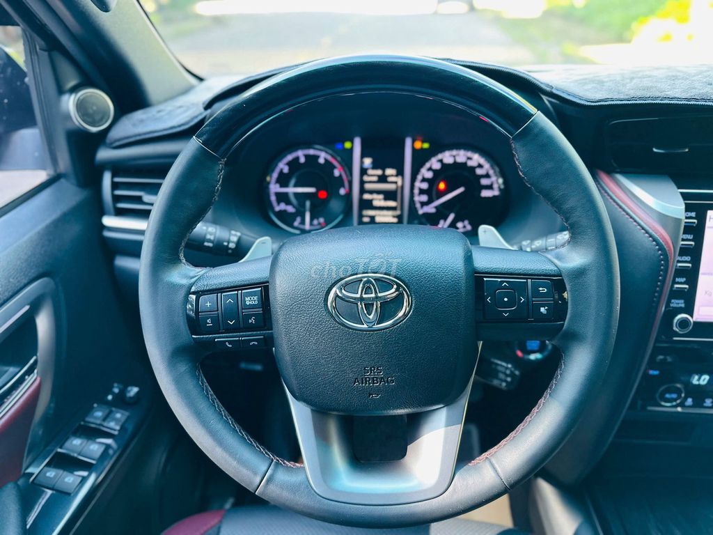 Fortuner Legender 2.4 AT 4x2 2022 - 55000km. Mua bán Ô tô tại Thành phố Dĩ An Bình Dương được đăng bởi Siêu Thị Ô Tô Bình Dương  hình 15